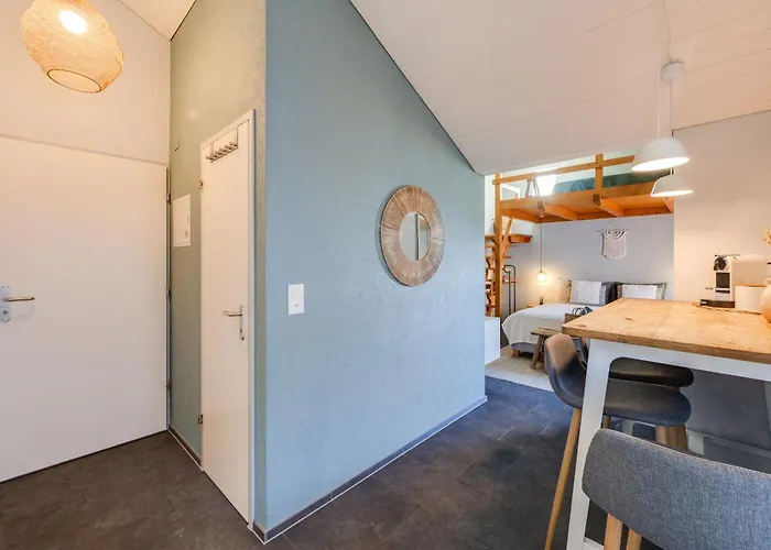 Bijou Du - Mit Pool Und Privatstrand Daire *